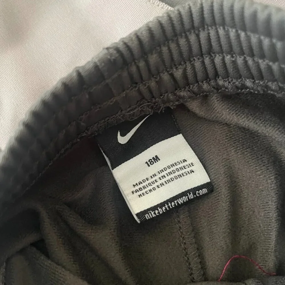Nike green sweatsuit