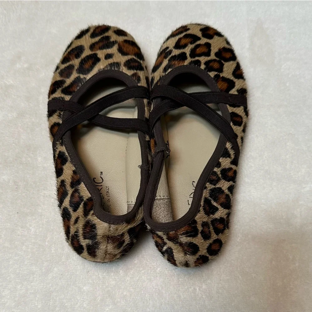 Little Eric these slippers