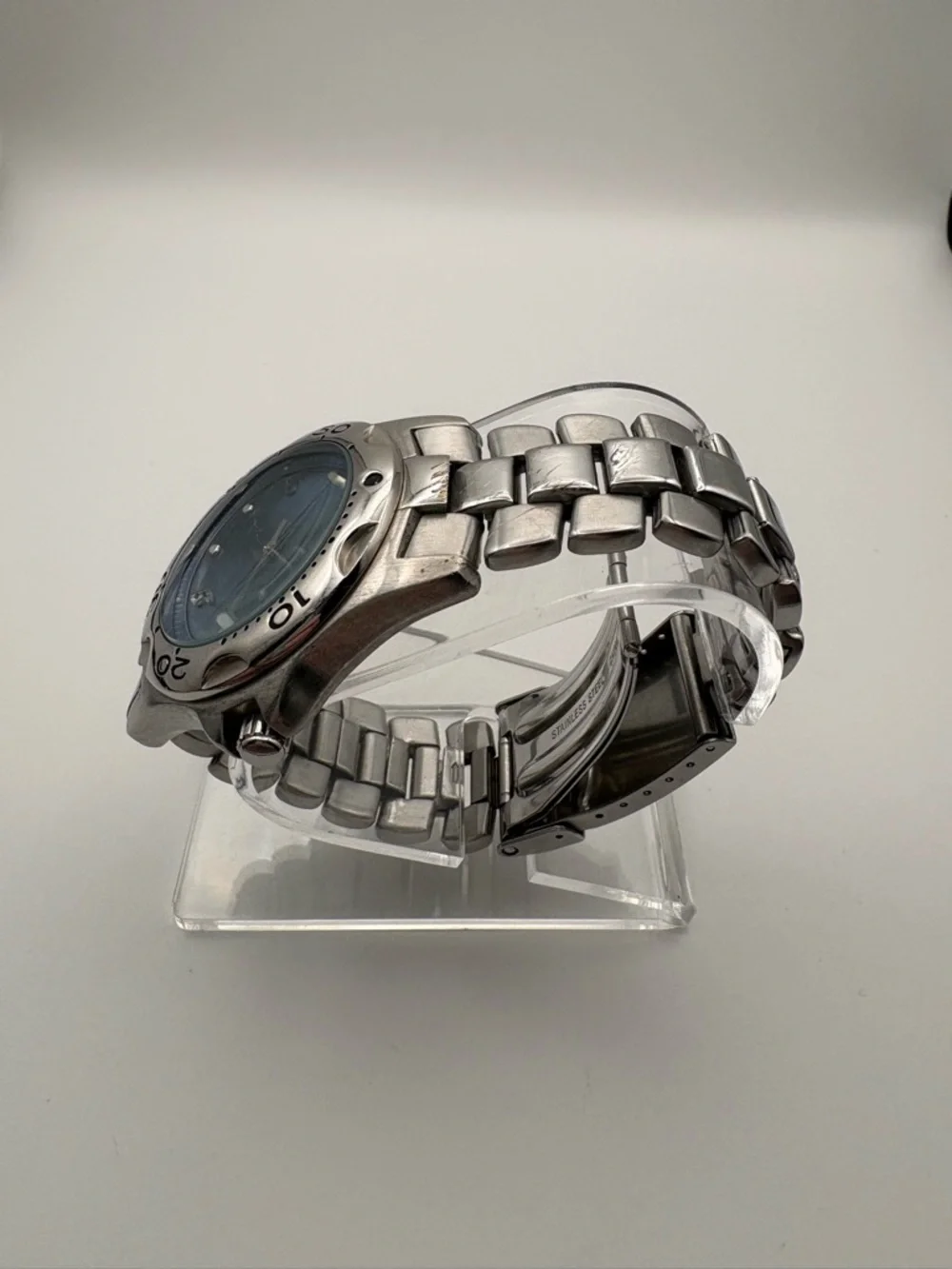 Armitron silver tone