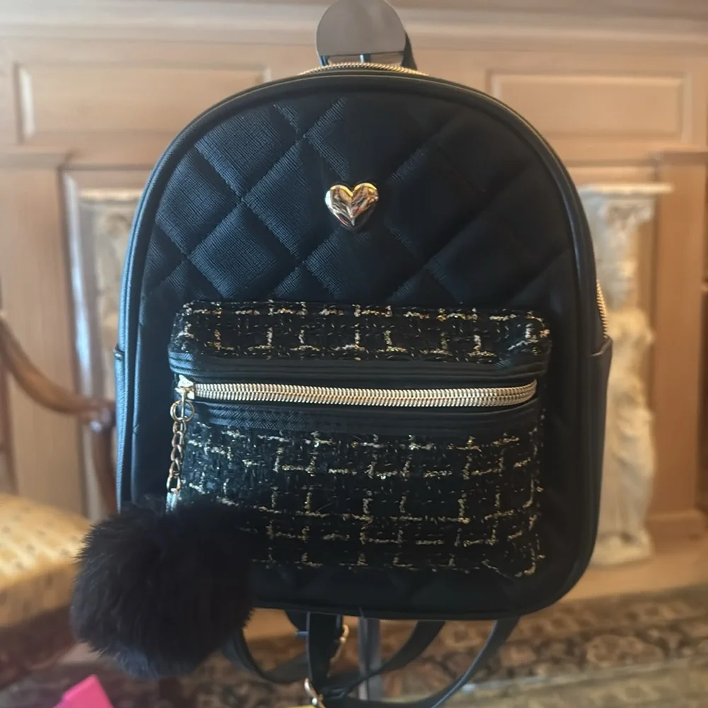 N/A stylish black