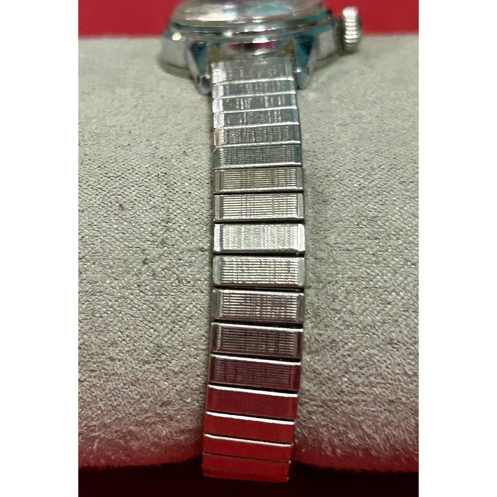 Caravelle runs few