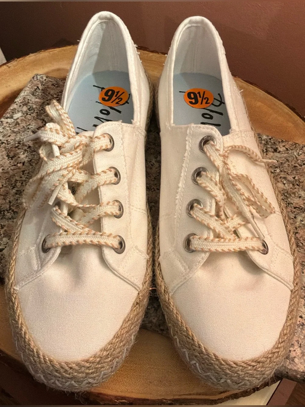 🌙✨🆕 Blowfish Malibu White Espadrille Sneakers Size 9.5