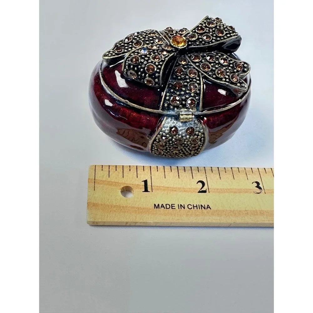 N/A elegant trinket