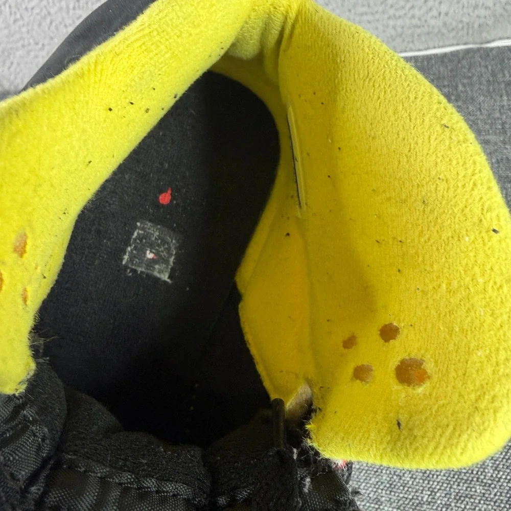 Jordan visible stains