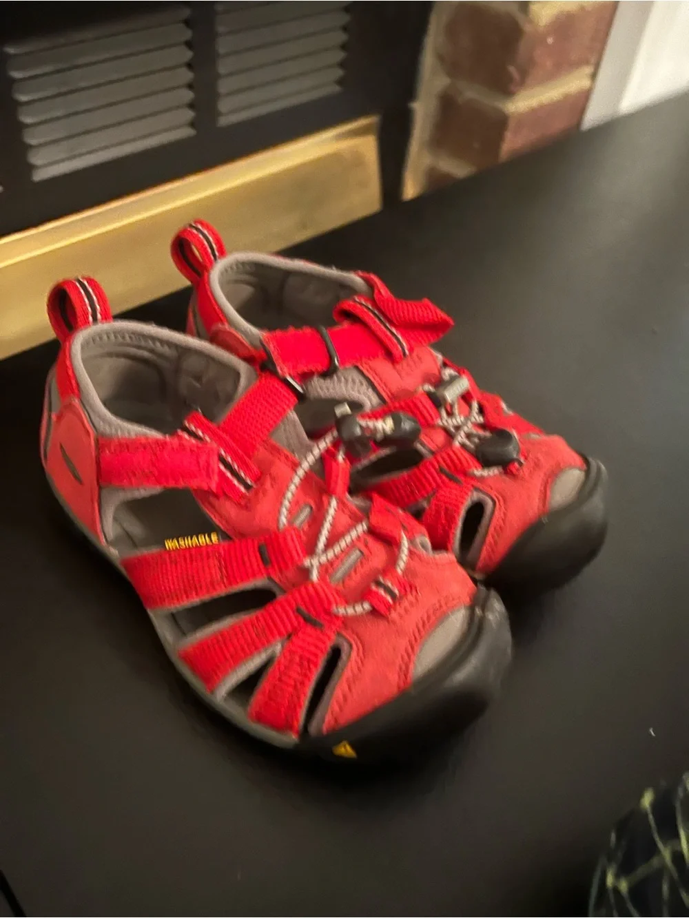 Keen bright red