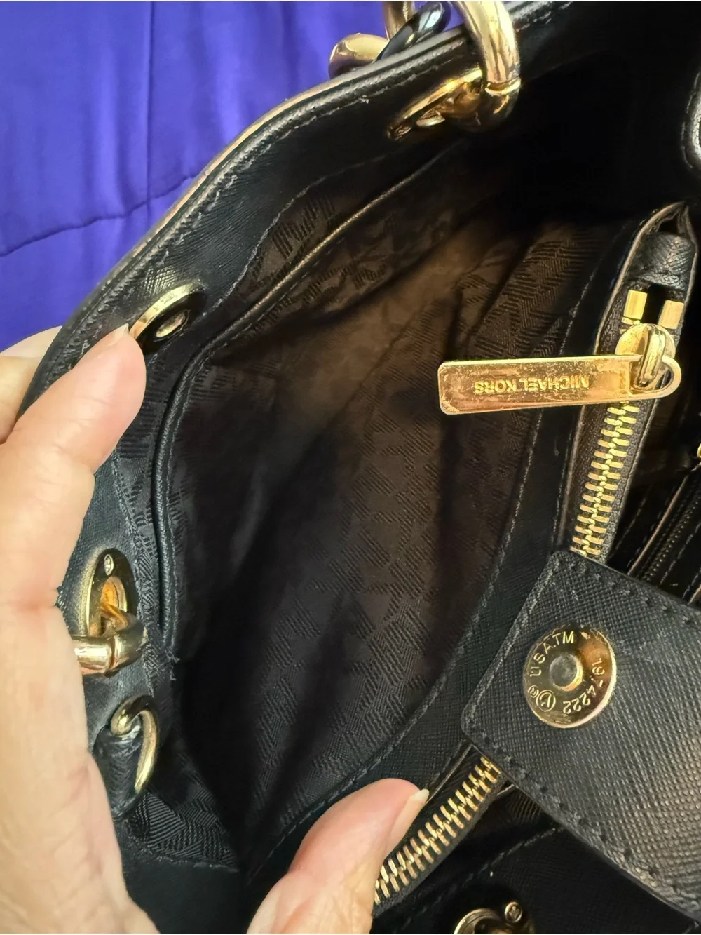 Michael Kors compact michael