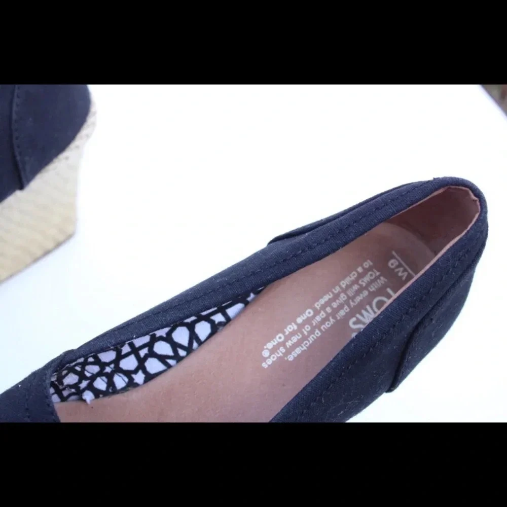 Toms peep toe