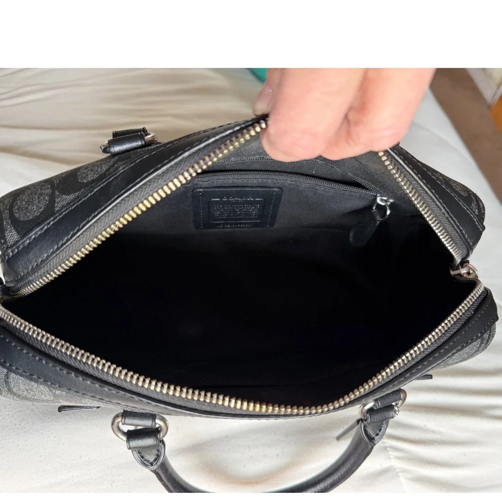 Coach satchel signature