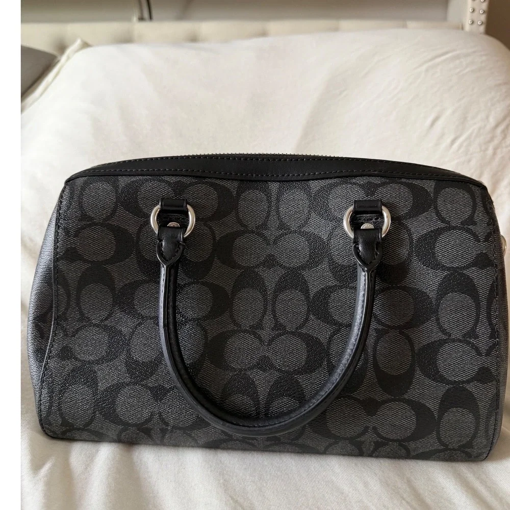 Coach satchel signature