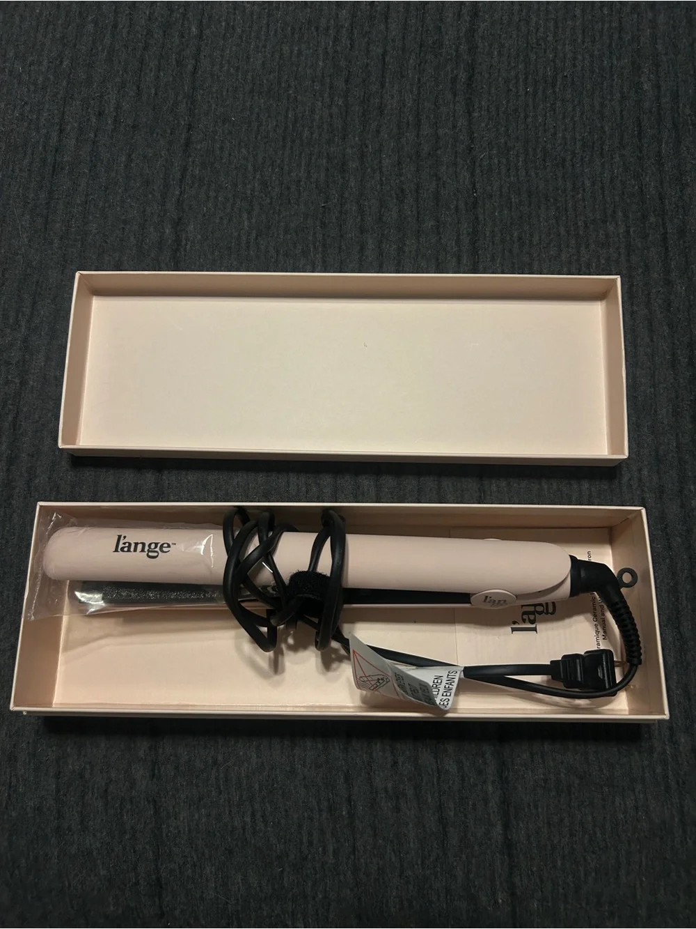 Straightener brand new