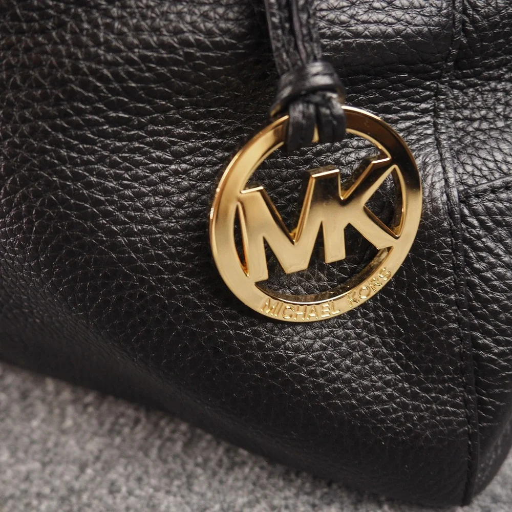 Michael Kors keywords pebble