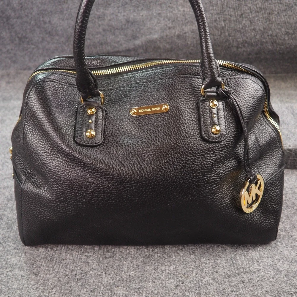 Michael Kors keywords pebble