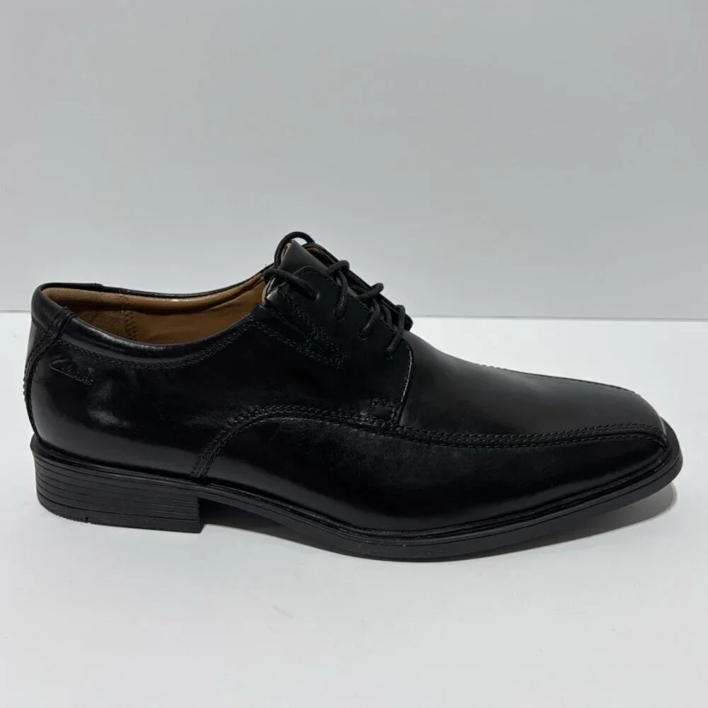 Clark’s Men’s Tilden Walk Black Leather Oxford, Size 8 M