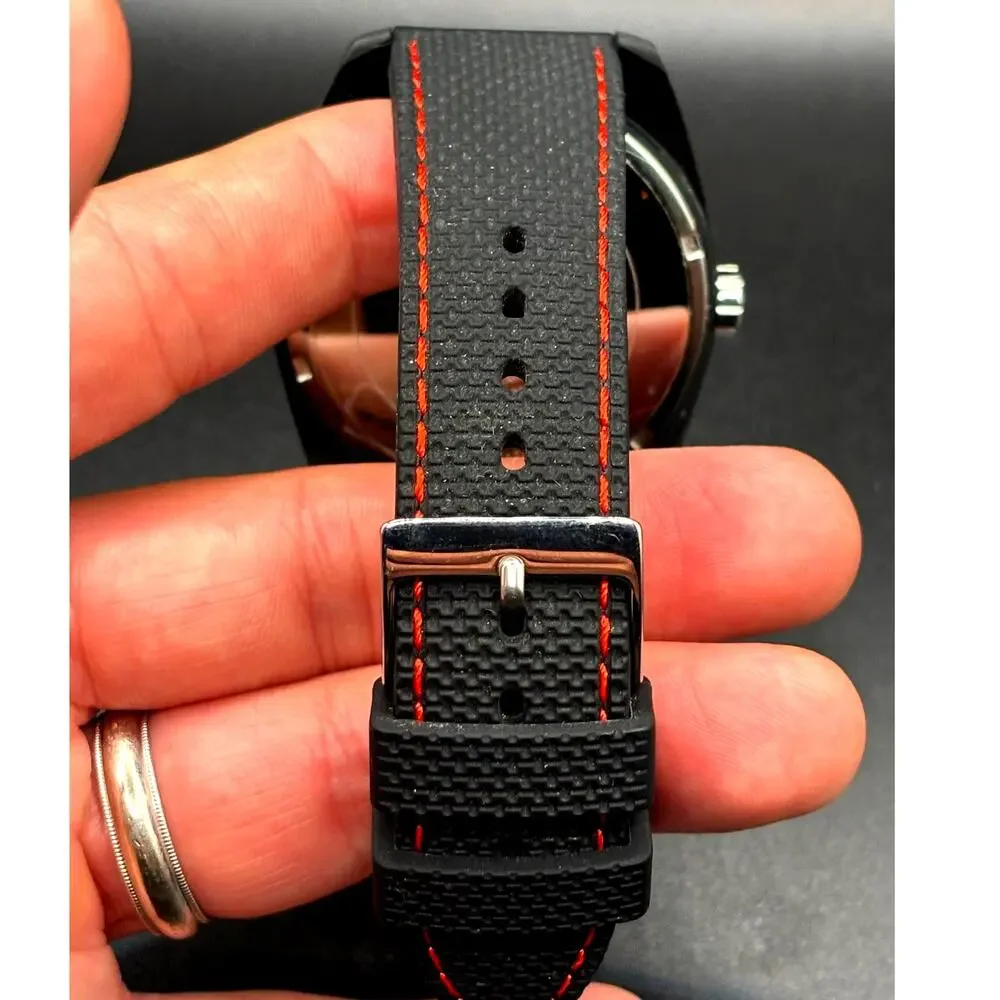 Guess dash w1256g1