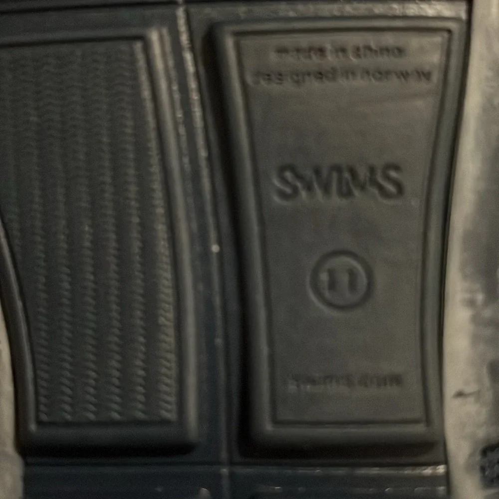 Swims streamlined penny