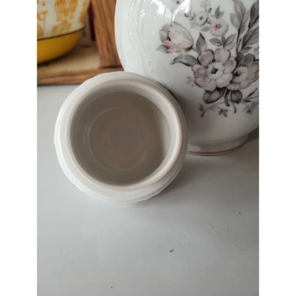 Rosenthal indulge timeless