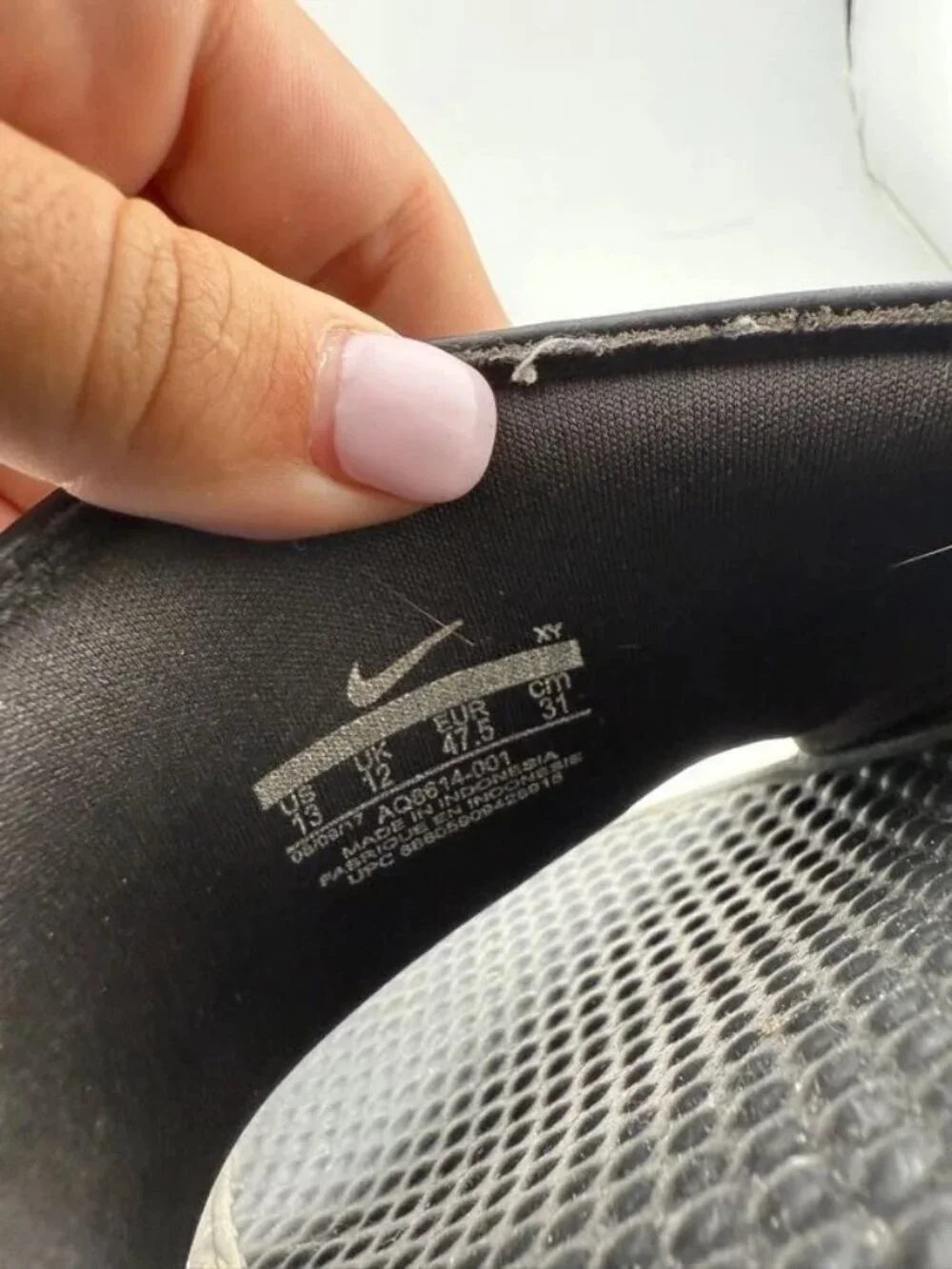 Nike worn benassi