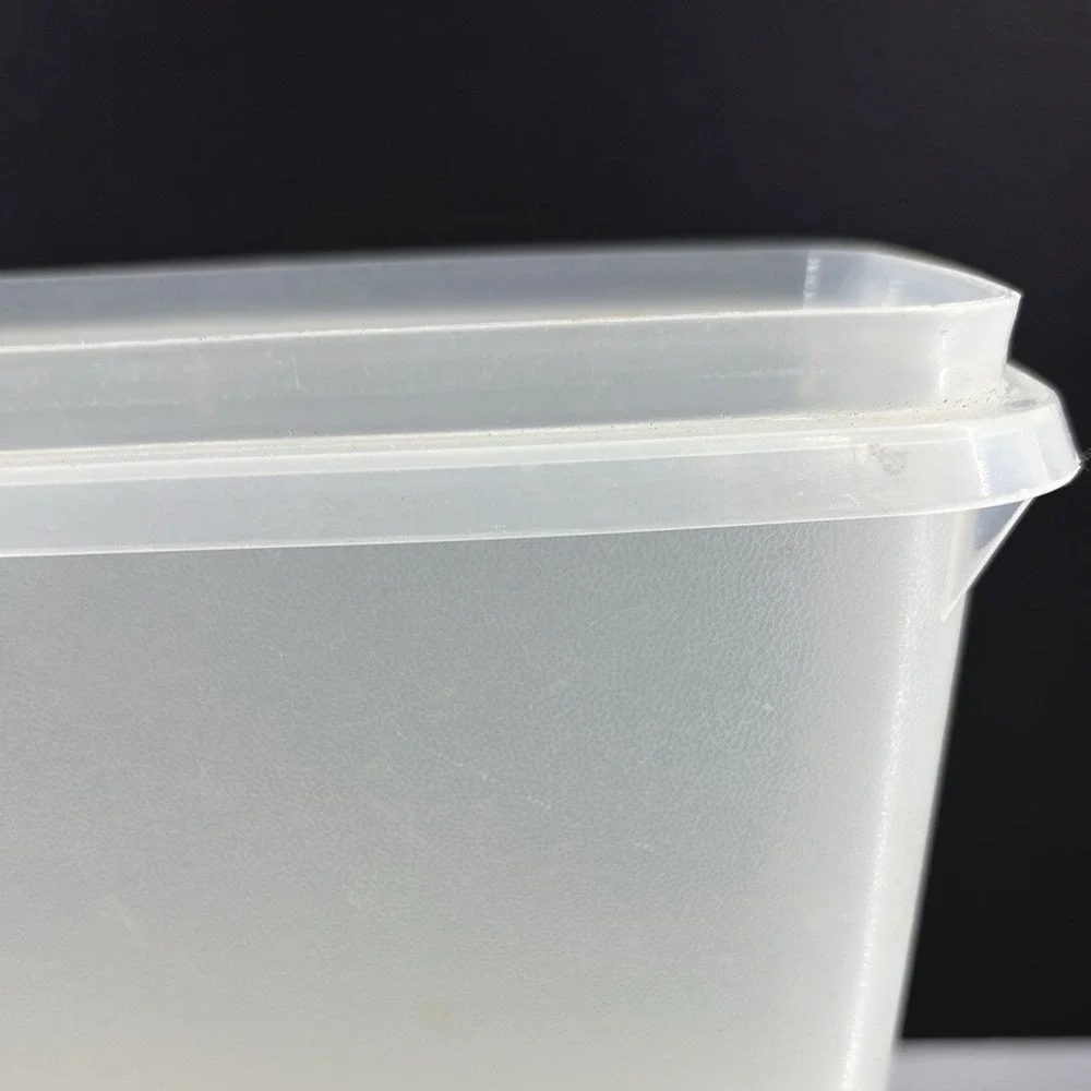 Tupperware vintage cereal