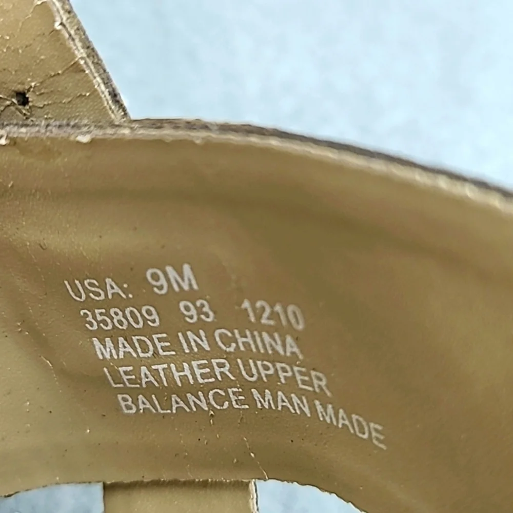 Clarks product pre
