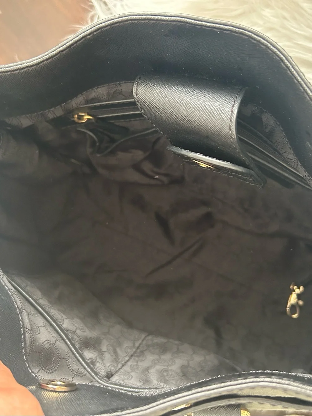 Michael Kors classic michael