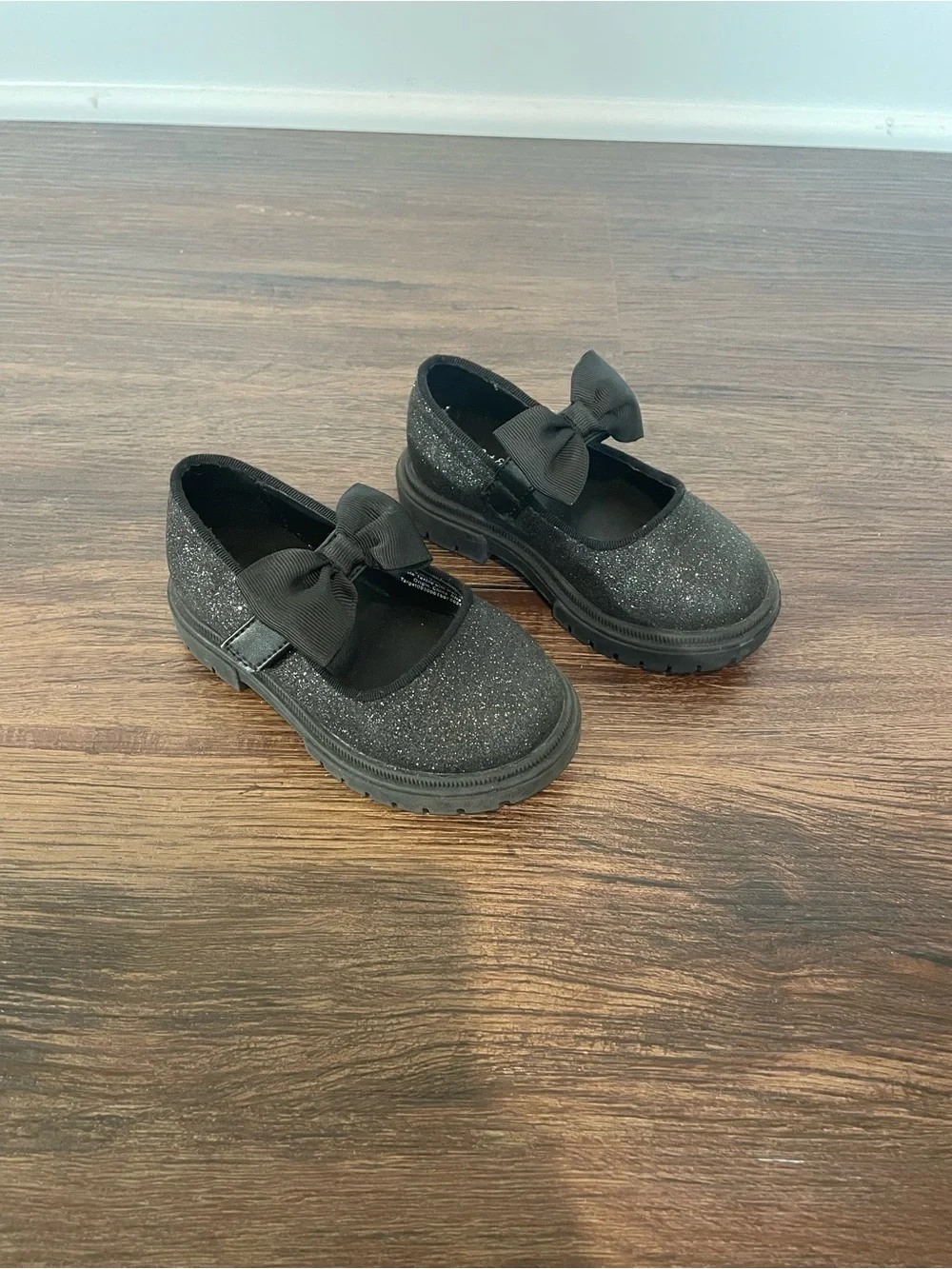 Cat & Jack chic black
