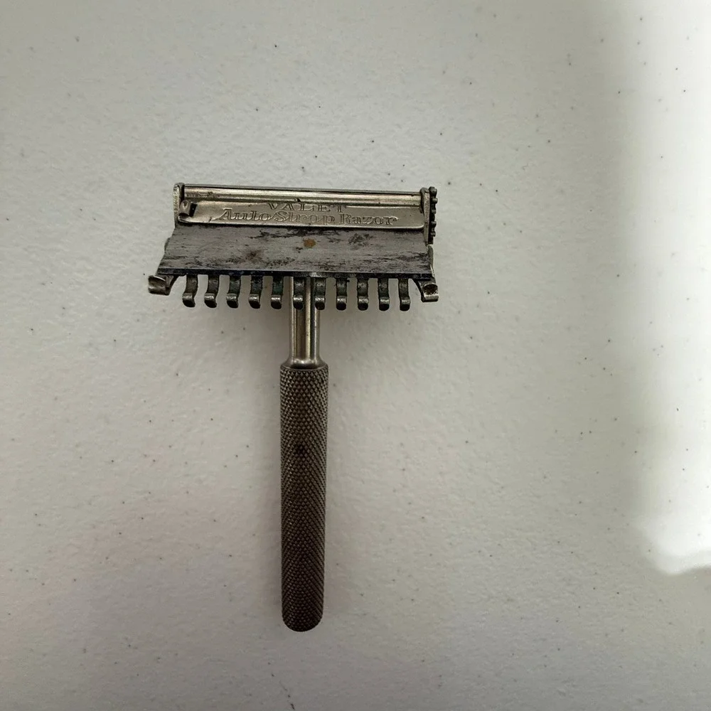 Vintage Valet AutoStrop Safety Razor‎ Single Edge Silver Tone Knurled Handle