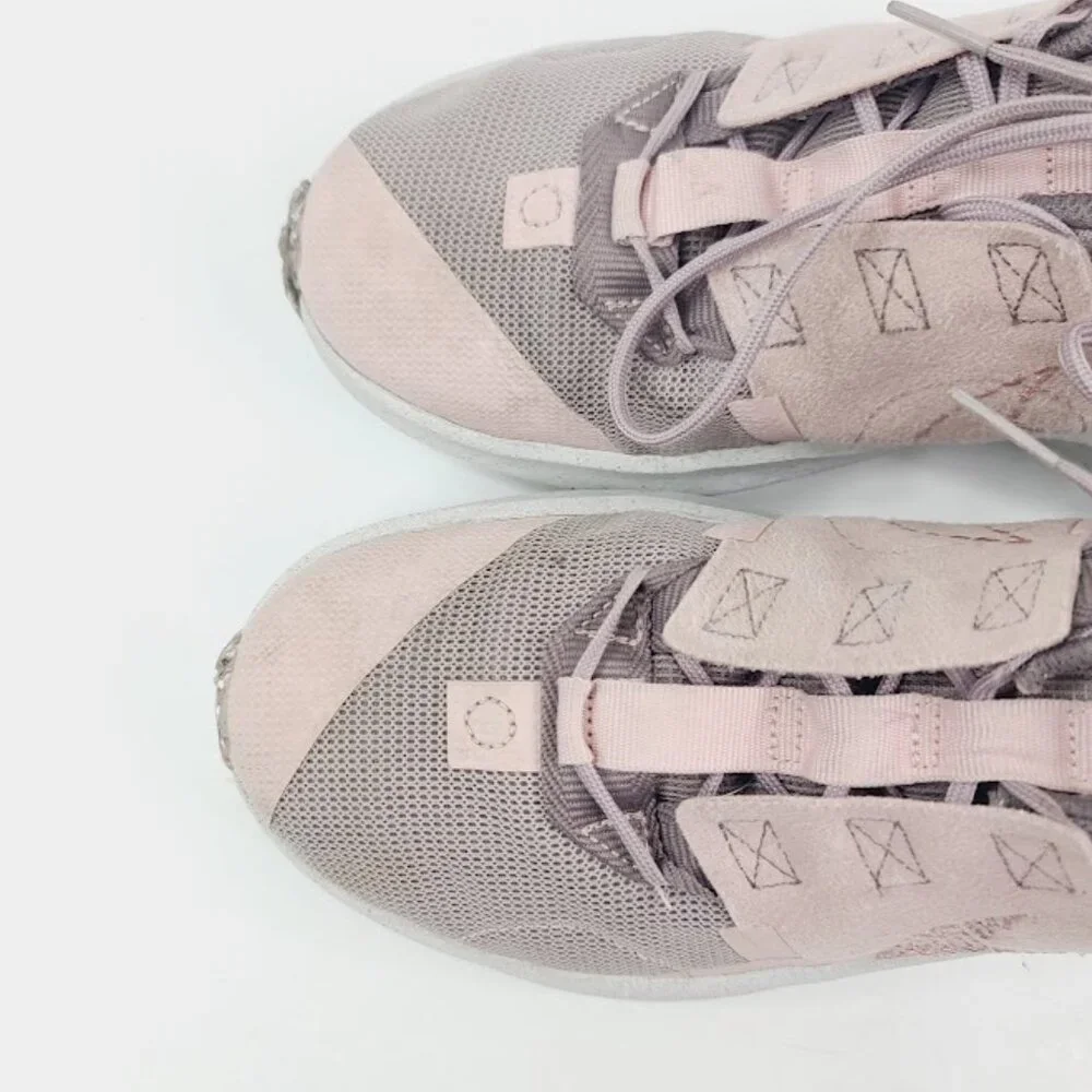 Nike girl pink