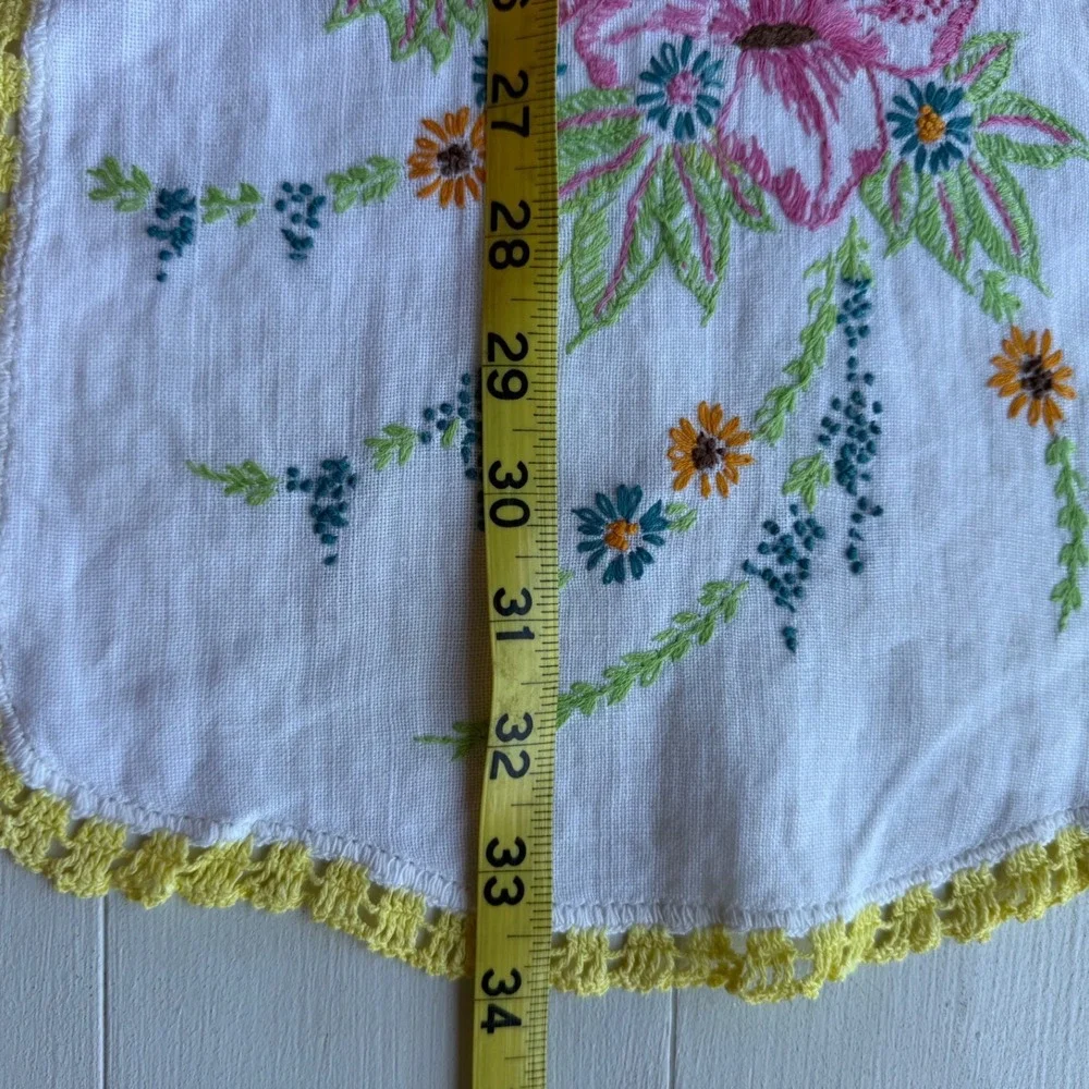 Unbranded vintage hand