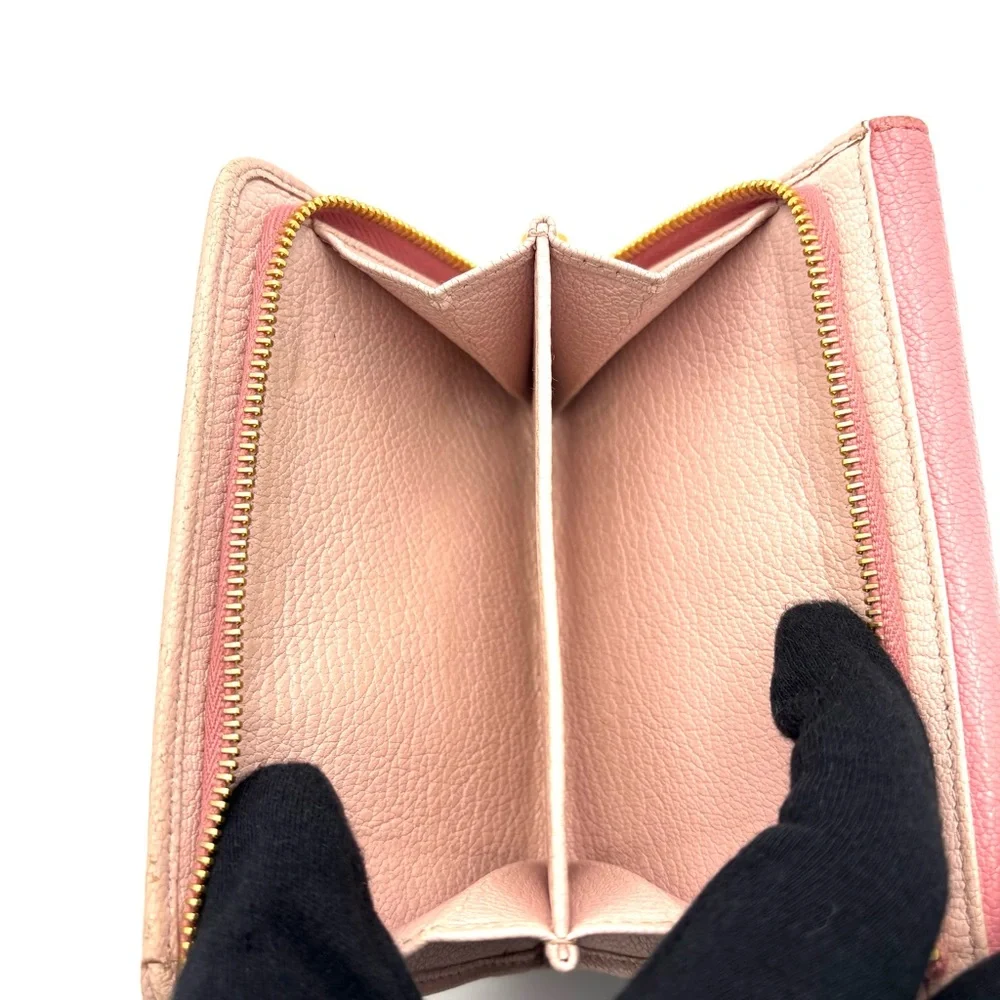 Miu Miu elegant miu