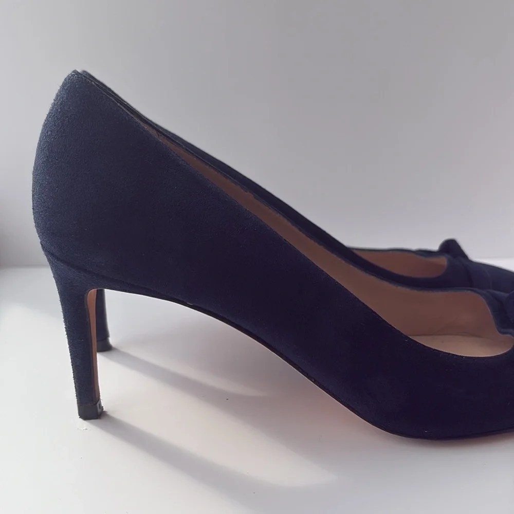 Stuart Weitzman excellent size