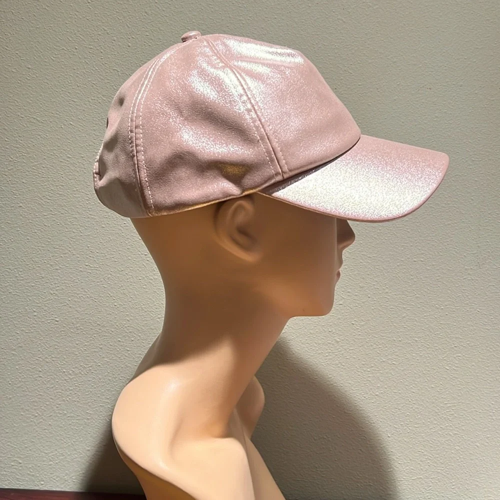 Guess taupe polyurethane