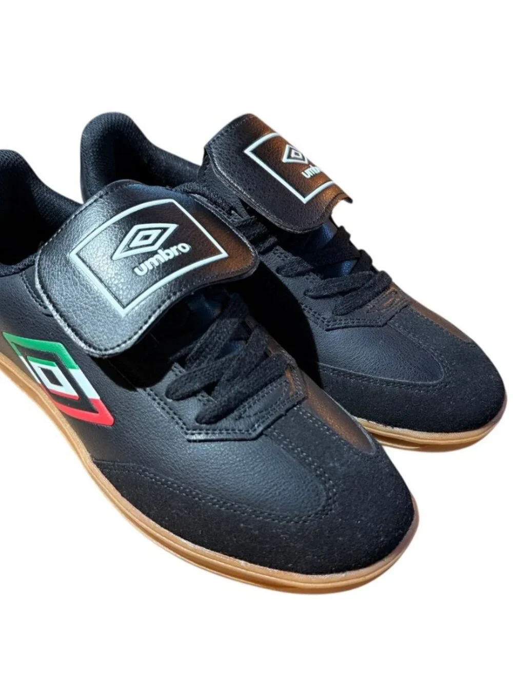 Umbro sneakers size