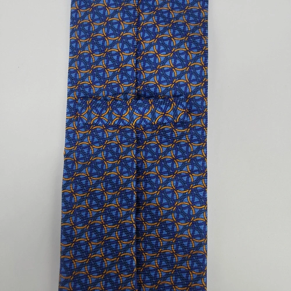 Castangia silk necktie