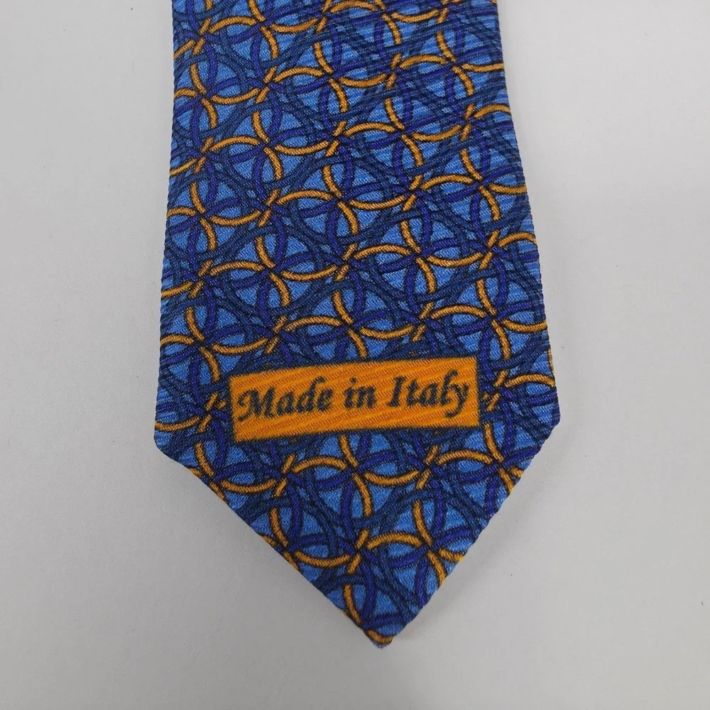 Castangia silk necktie