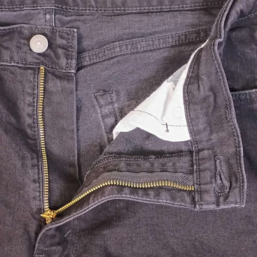 Levis ** missing
