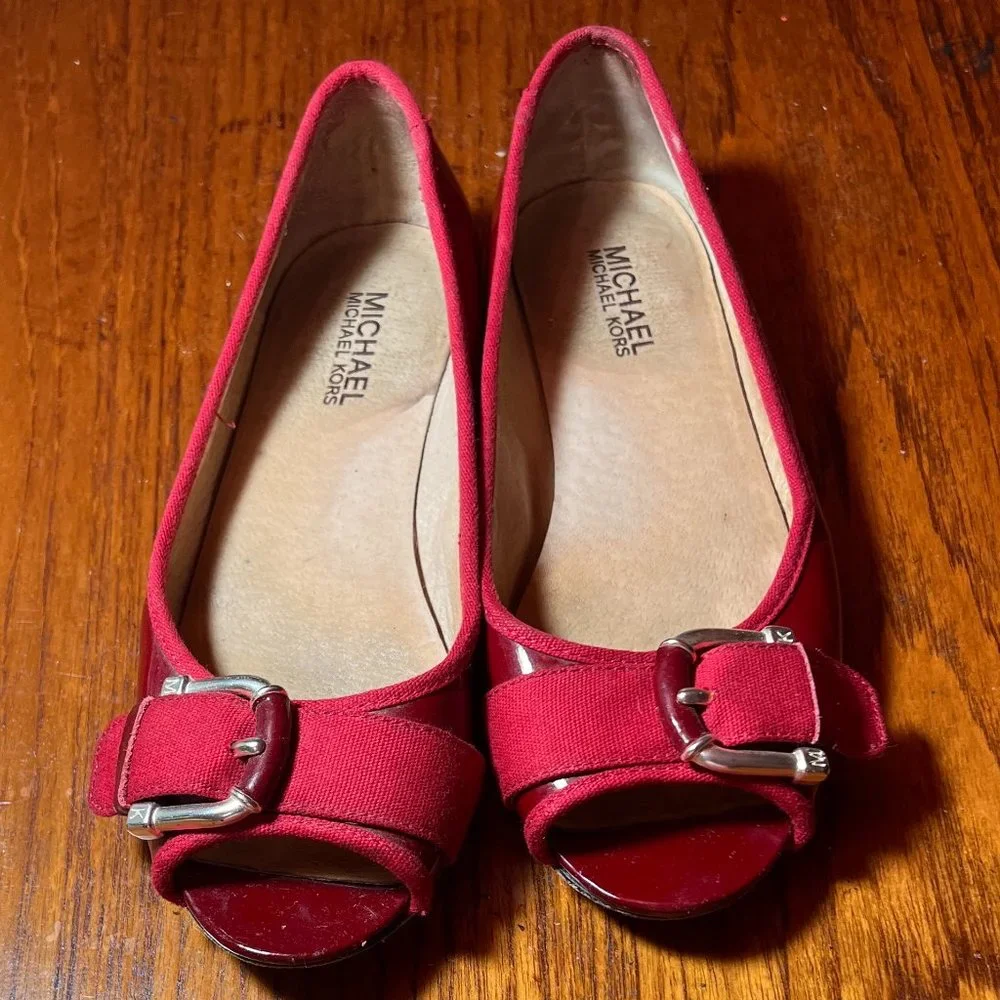 Michael Kors size 6 red shoes
