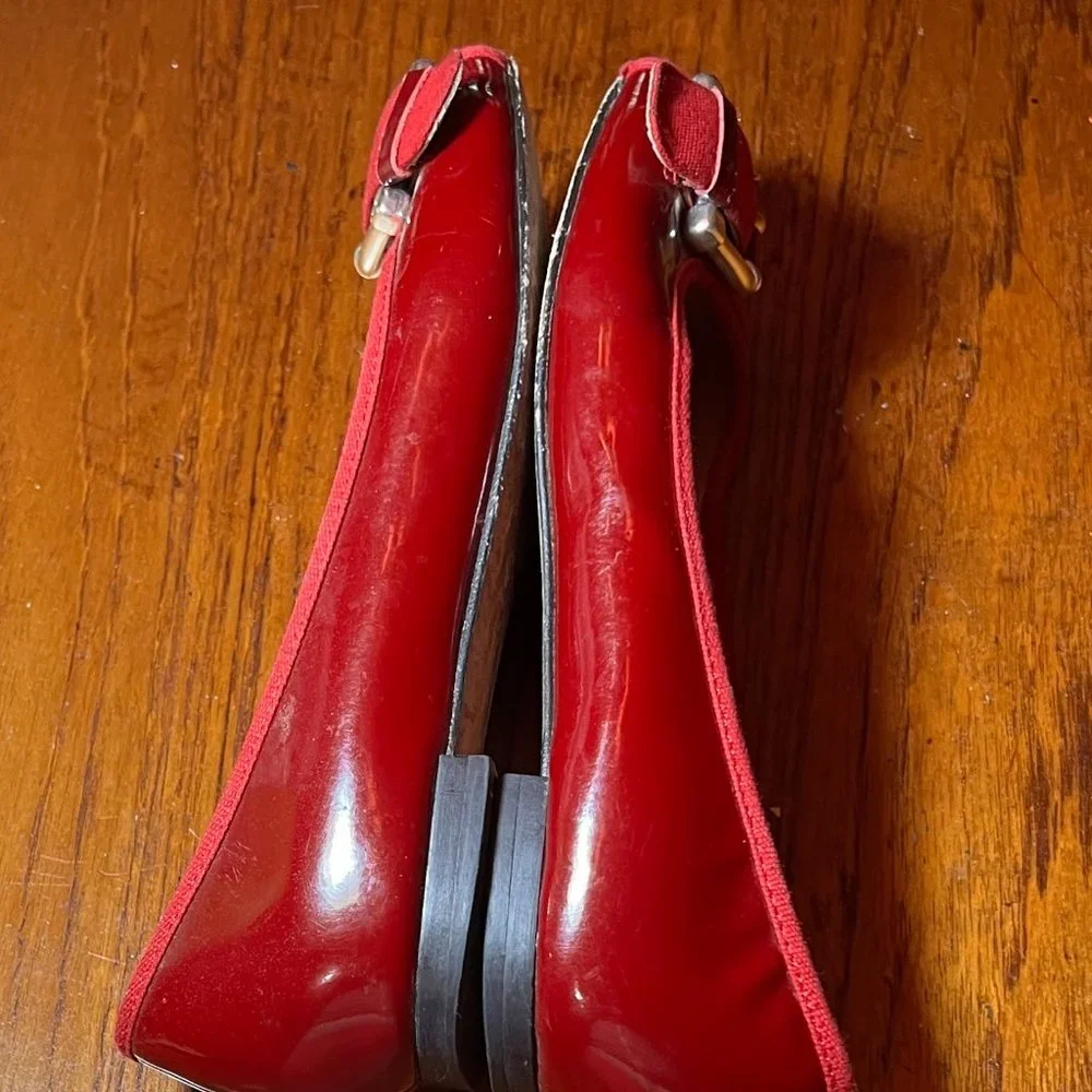 Michael Kors size 6 red shoes