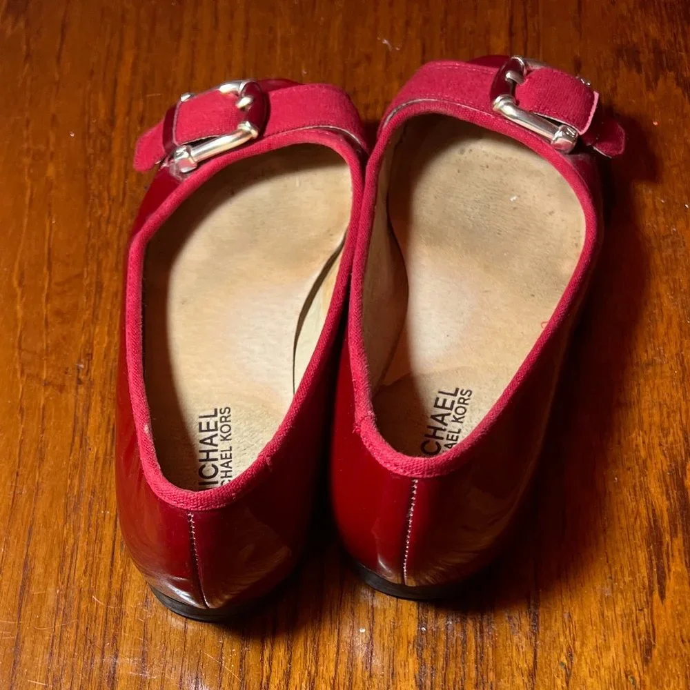 Michael Kors size 6 red shoes