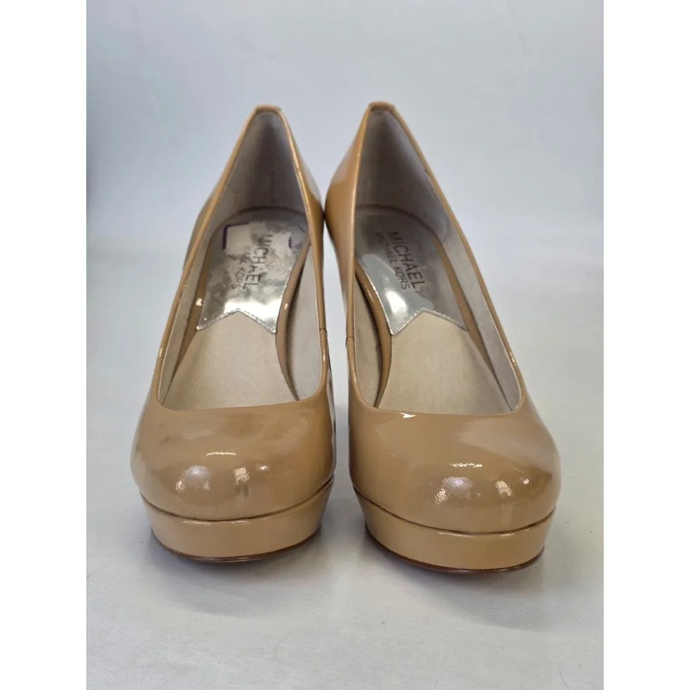 Michael Kors Women's Heels Size 6.5 M Beige Patent Leather Platform Pumps Shoes‎