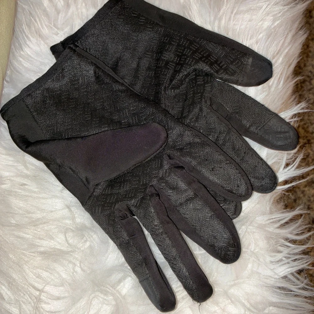 HKXY stay warm