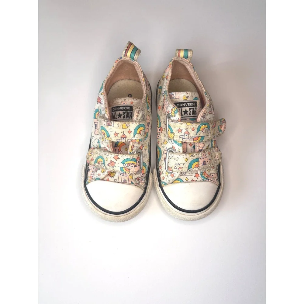 Converse adorable toddler