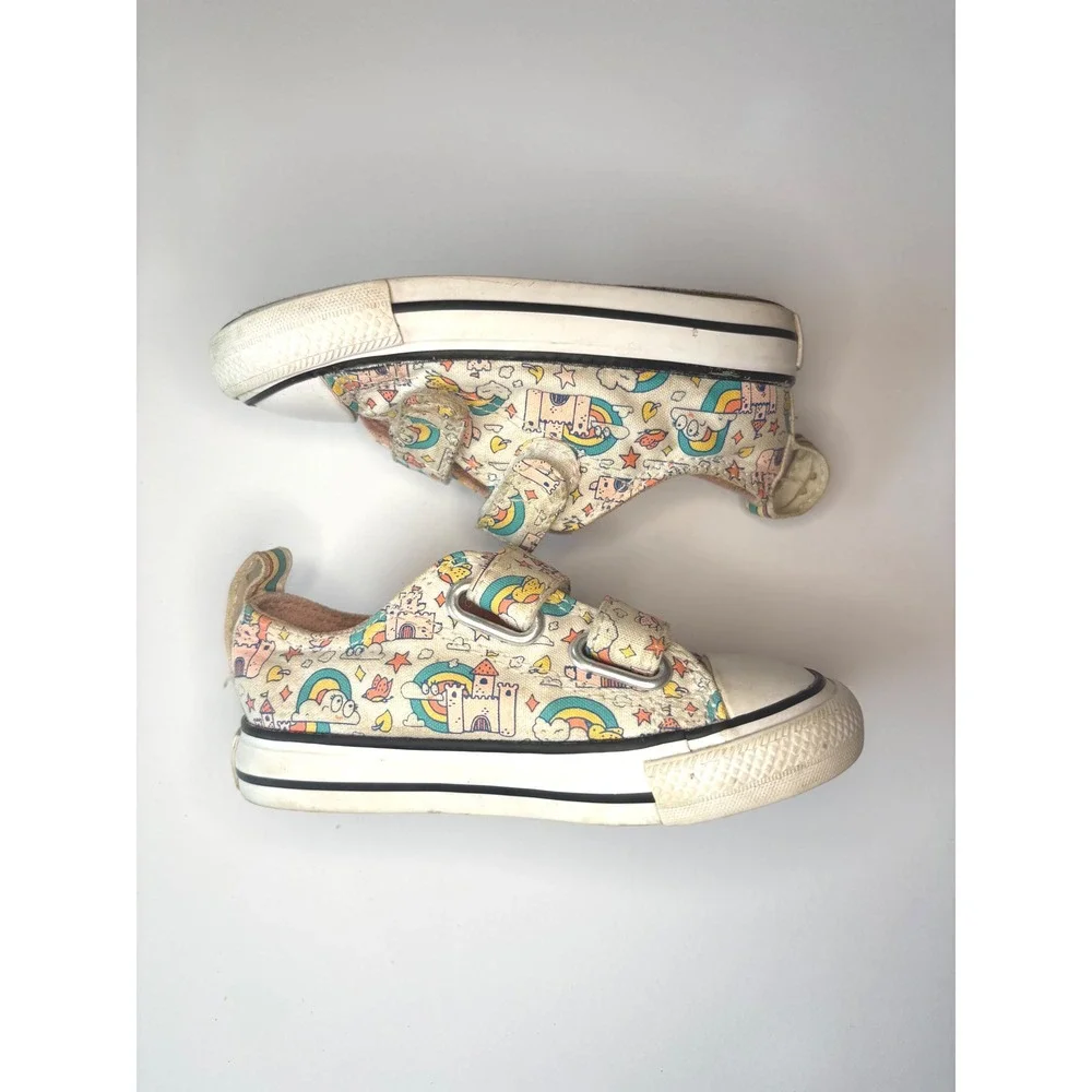 Converse adorable toddler