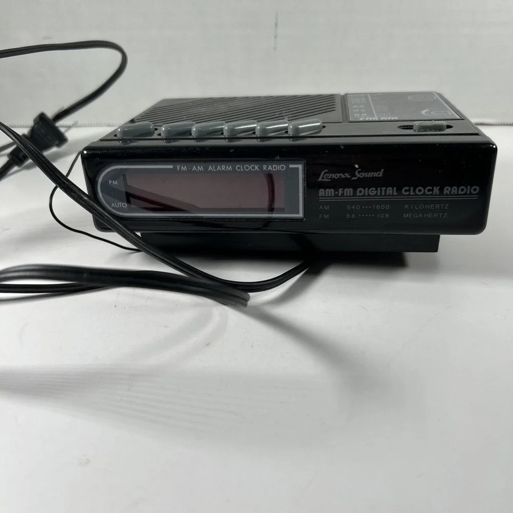 Lenox Sound‎ 80's Clock Radio Black