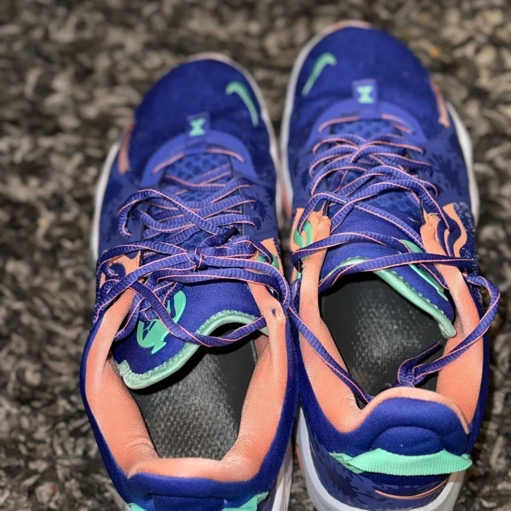 Nike stylish sneakers