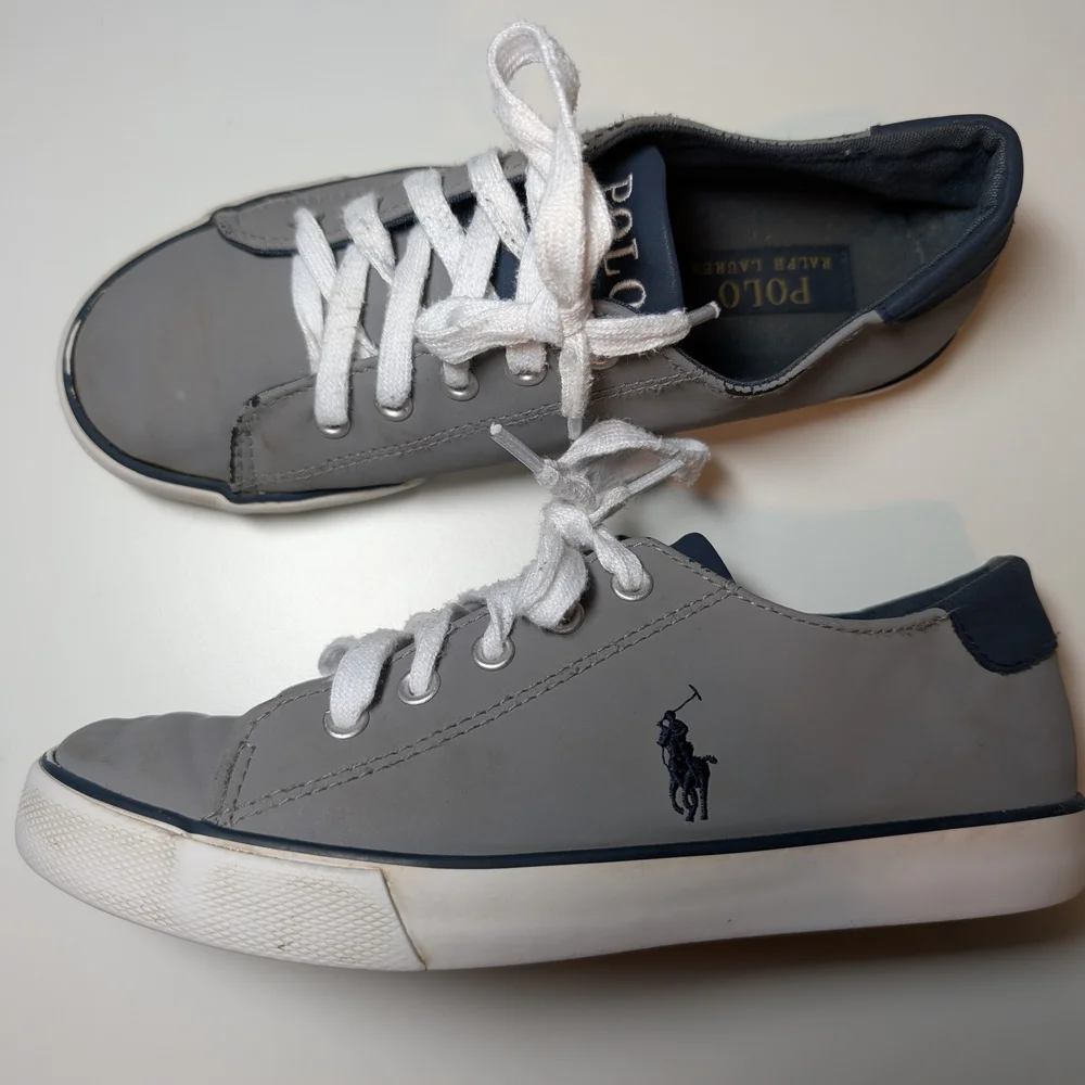 Polo Ralph Lauren stylish gray