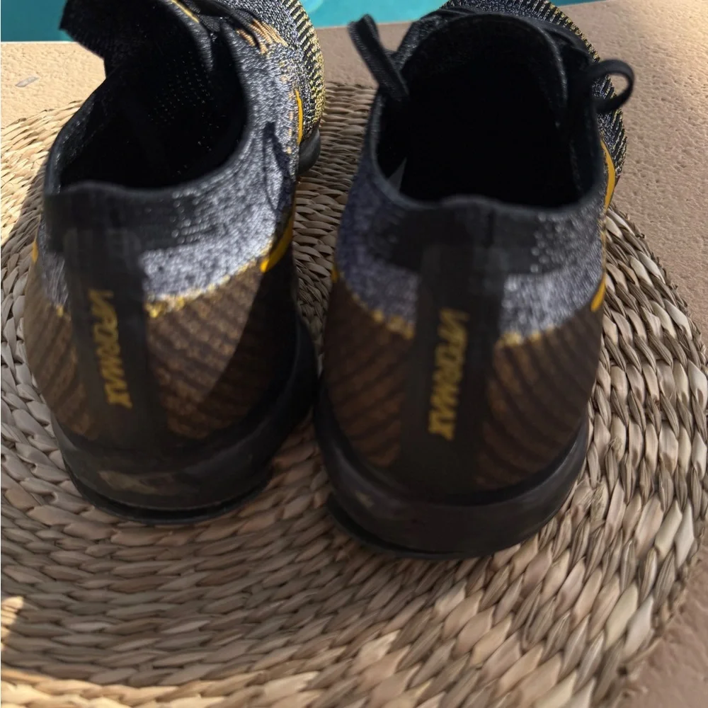 Nike dynamic shoes