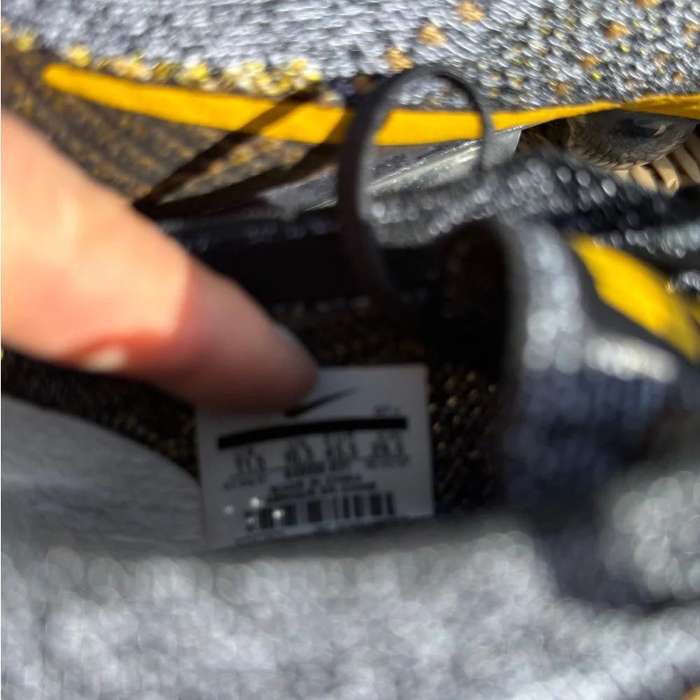 Nike dynamic shoes