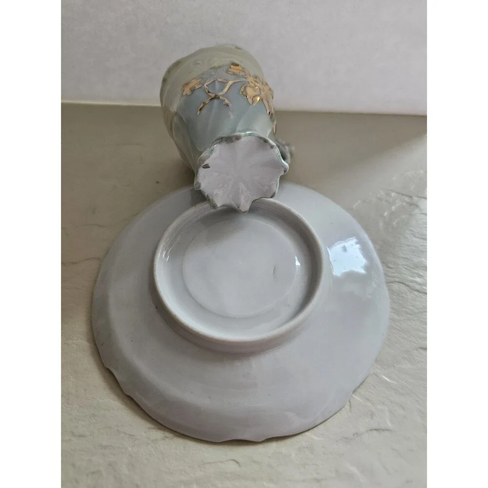 Unmarked vintage miniature