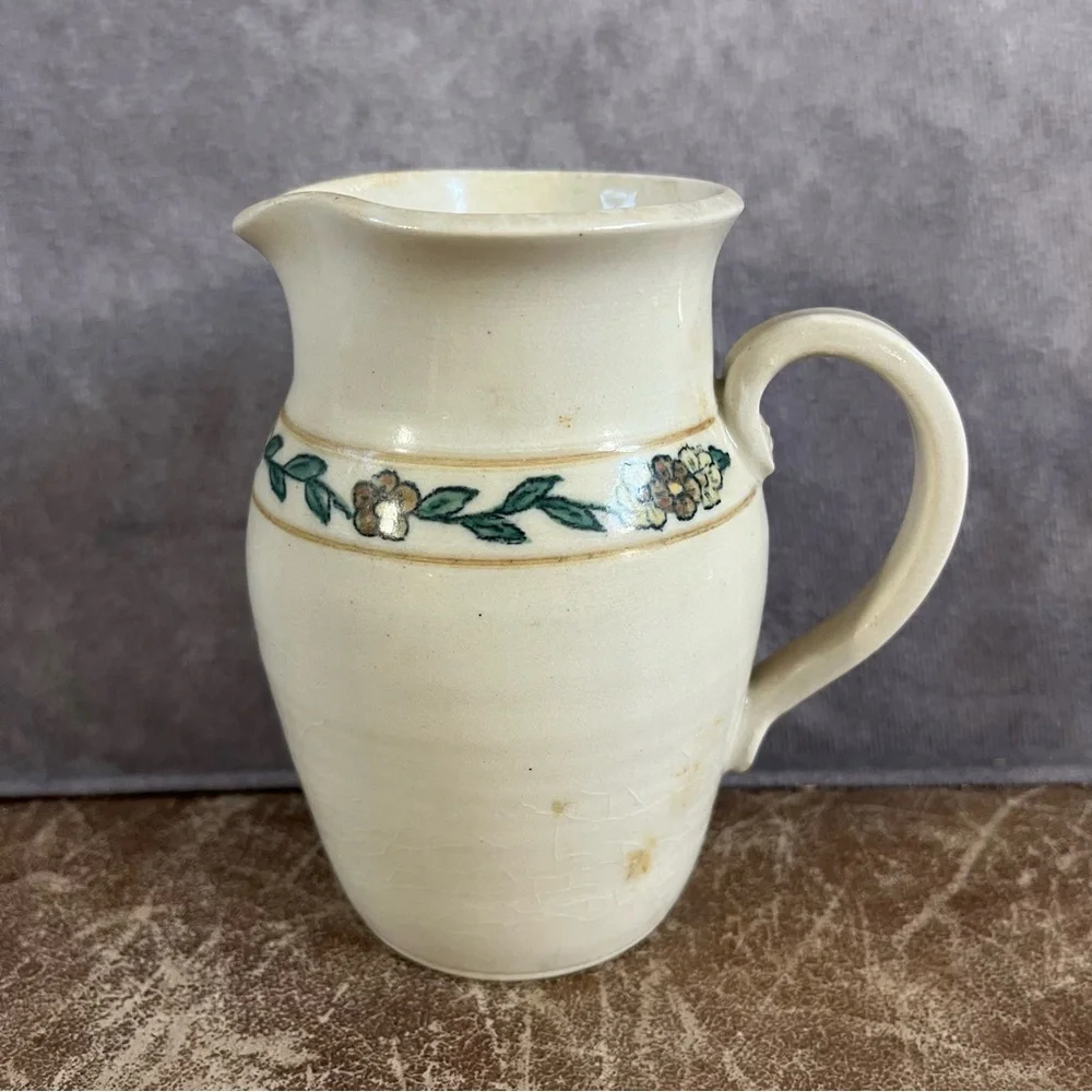 Suci Creamer Pottery Vase Signed Tan Color with Floral Design Approx 3‎ X 5 Inch