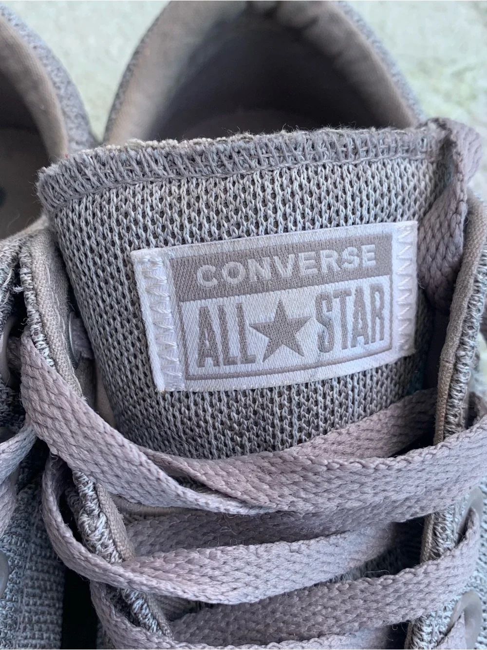 Converse All Stars size grey